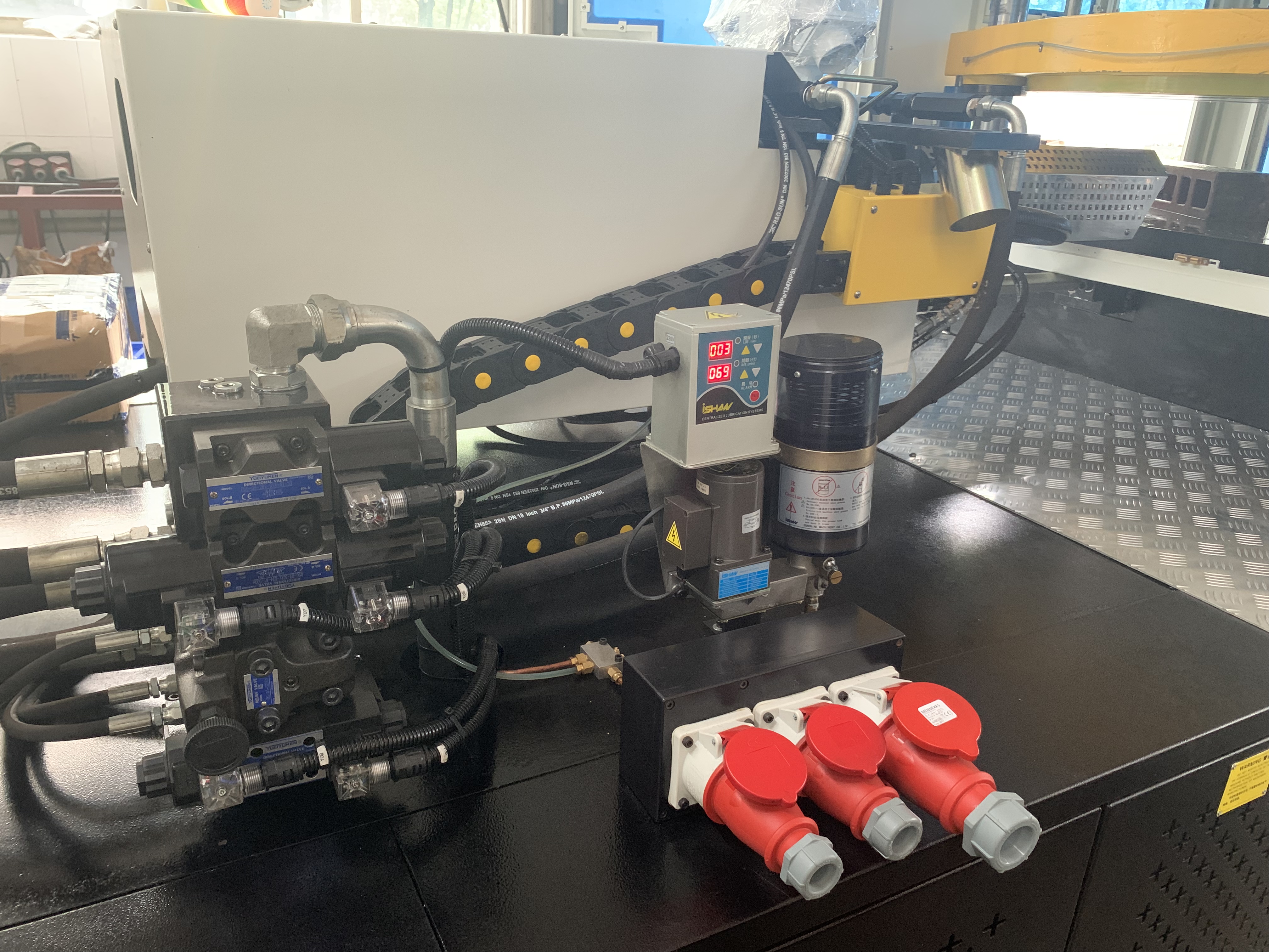 单级小型 100 毫升药品容器 ISBM 机